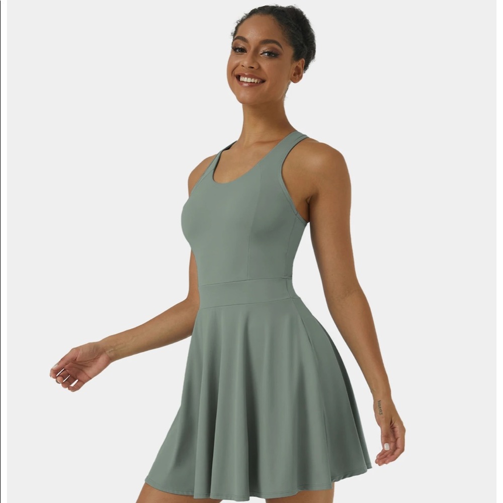NWT Halara Everyday Activity Dress, Moss Green